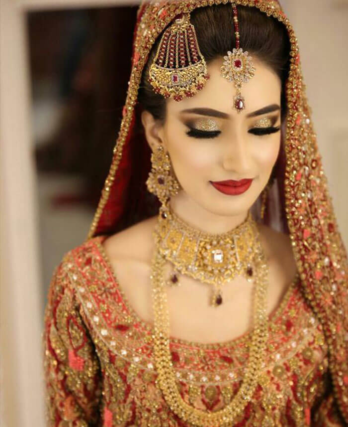 20 Makeup Looks to Bookmark for Your Baraat - Bridals.Pk