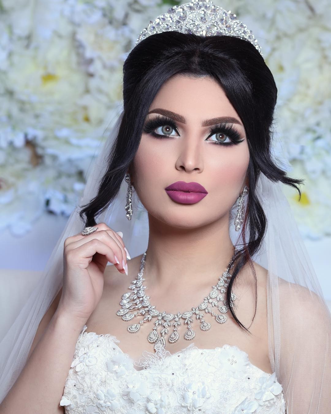 modbydeligt stamtavle Teasing Weddings Around the World: Arabic Bridal Makeup looks You Can Steal for  Your Big Day - Bridals.Pk