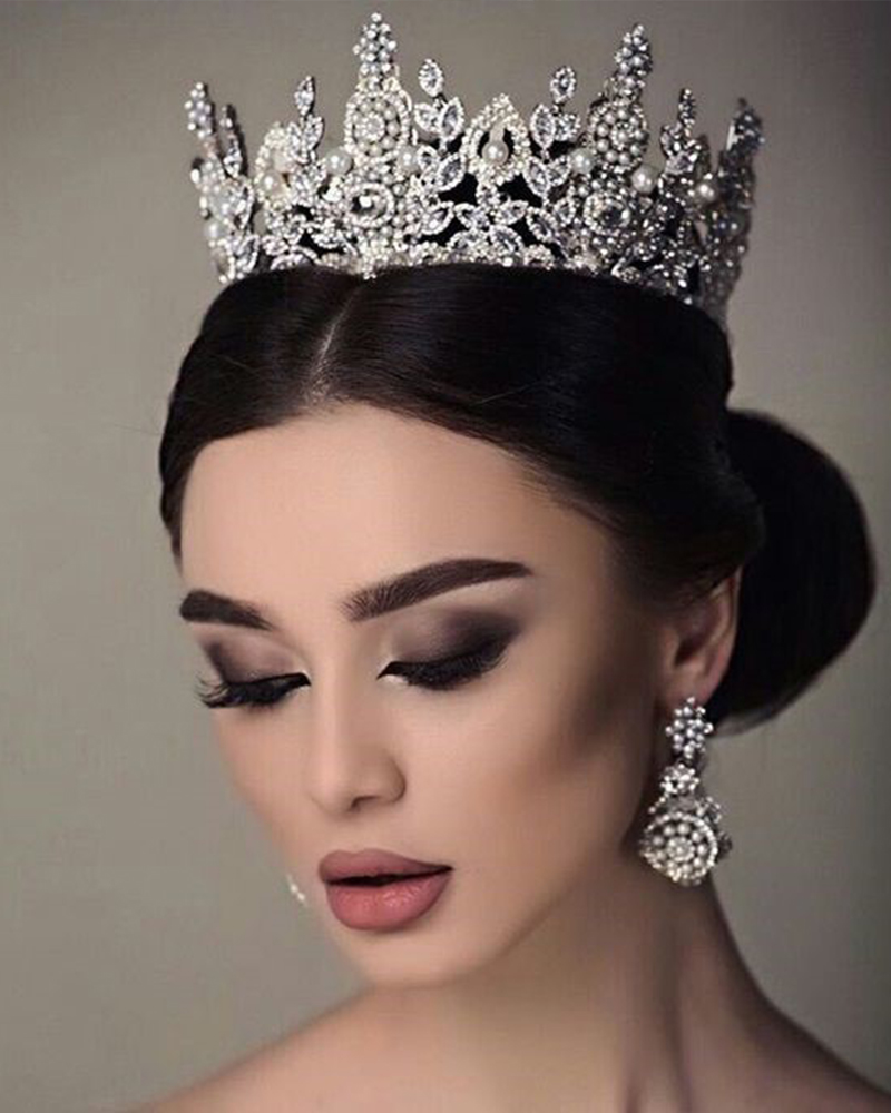 modbydeligt stamtavle Teasing Weddings Around the World: Arabic Bridal Makeup looks You Can Steal for  Your Big Day - Bridals.Pk
