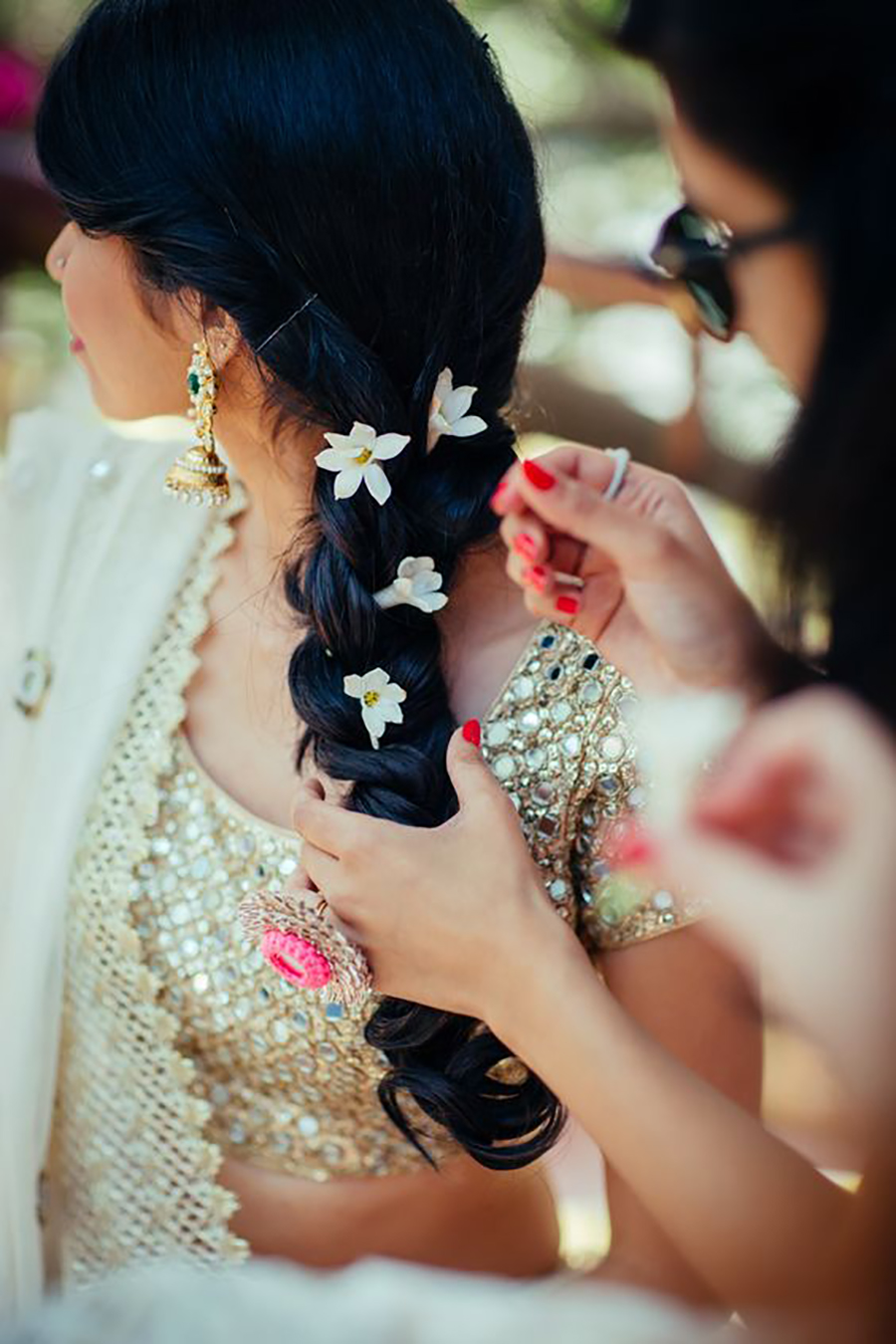 Mehndi Hair Style Ideas for the Bride's Best Friend 