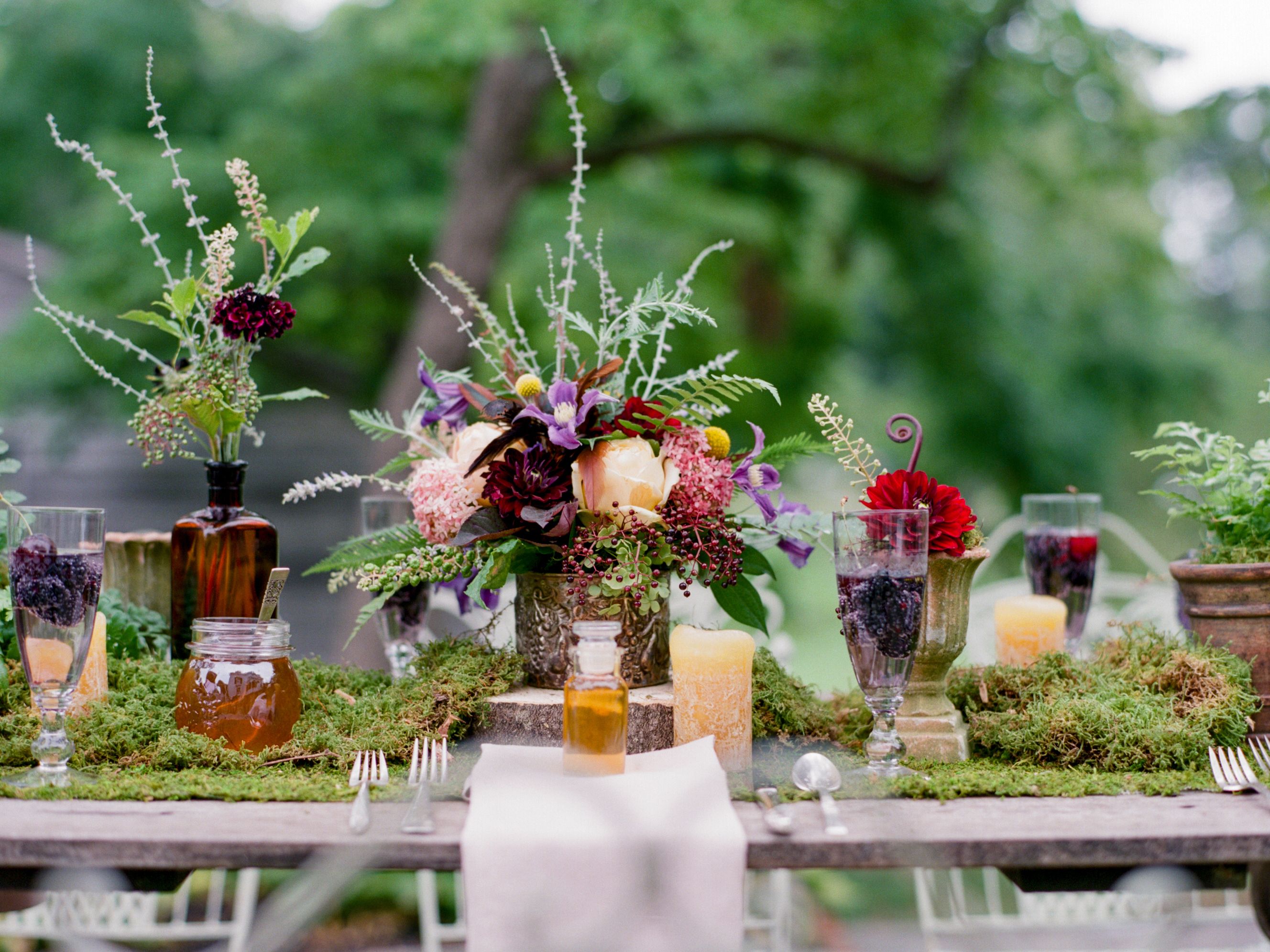 How To Incorporate Potted Plants Into Your Wedding?