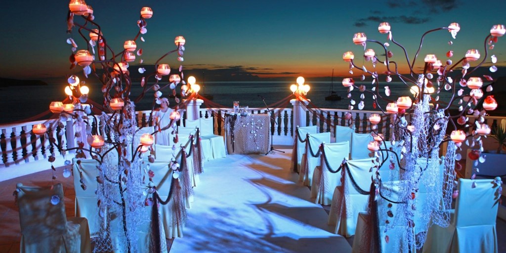 Two Types of Destination Weddings You Must Know!