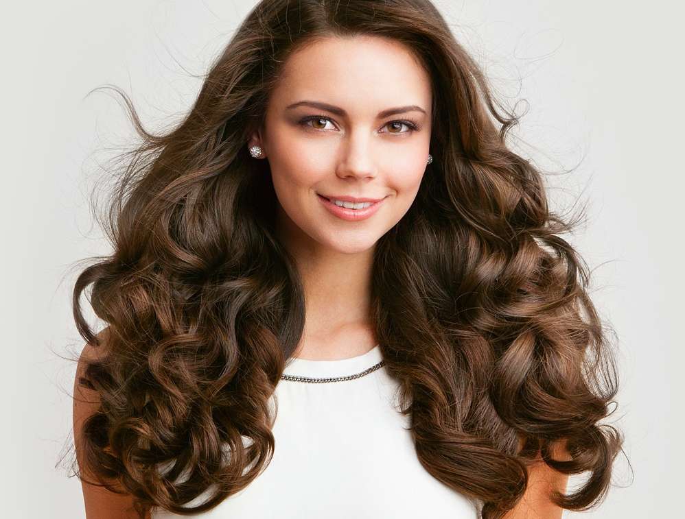 8 Amazing Home Remedies for Voluminous Hair