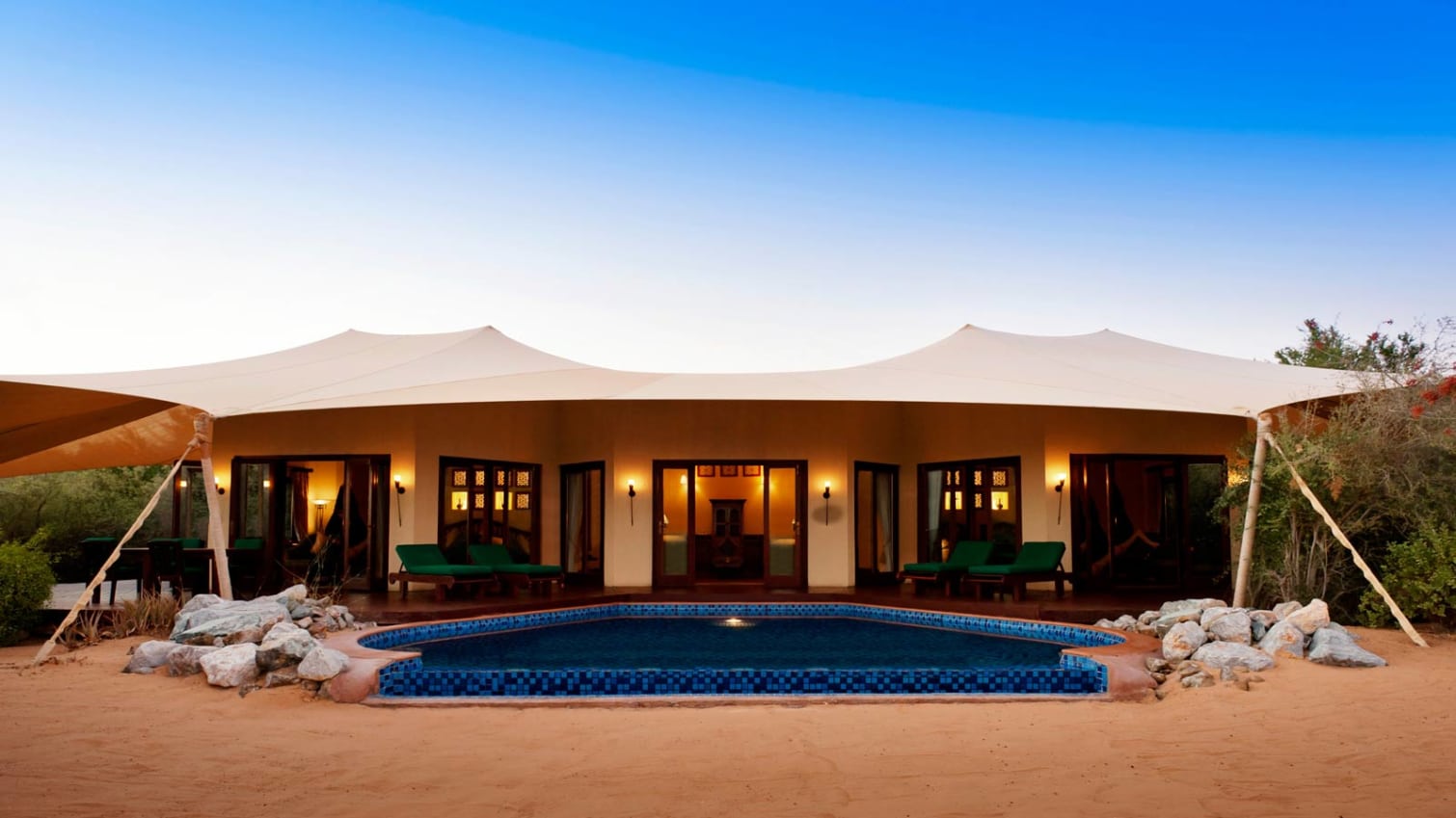 3.	Al Maha Desert Resort and Spa