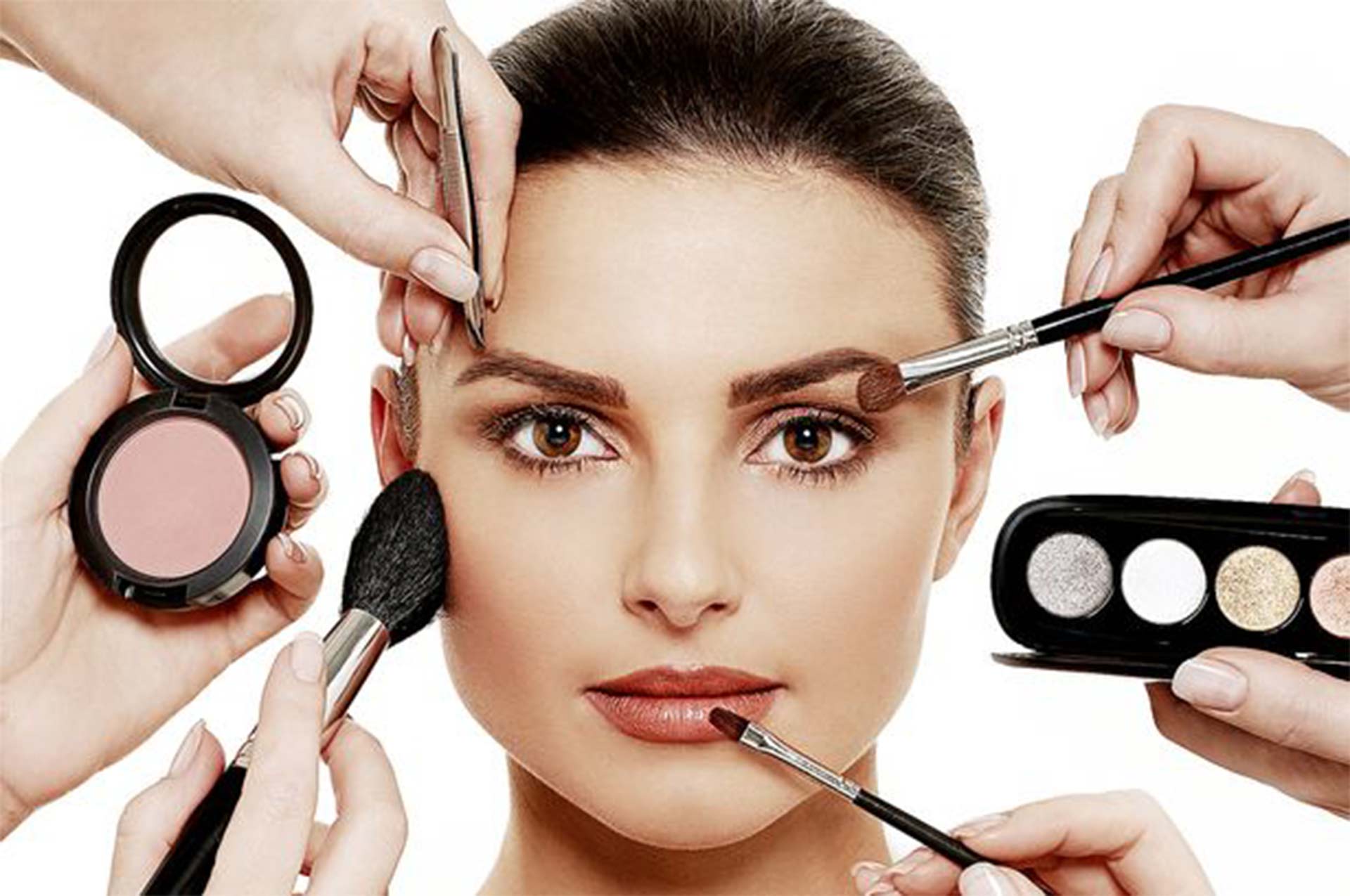 5 Mistakes You Are Probably Making When Applying Makeup