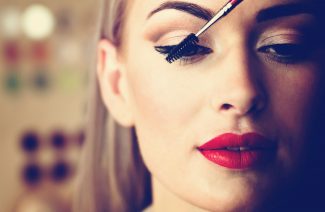 A Makeup Artist's Tips And Techniques For You To Note Down
