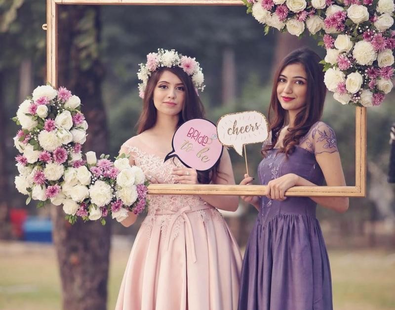 How To Dress Up For Your Sister s Bridal Shower Bridals.PK