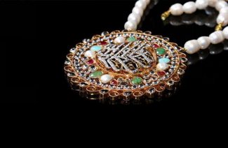 10 Must-Have Calligraphic Jewelry Pieces by Hamna Amir