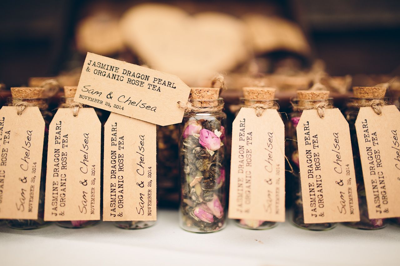 10 Great Fall Wedding Favors for Guests 2014