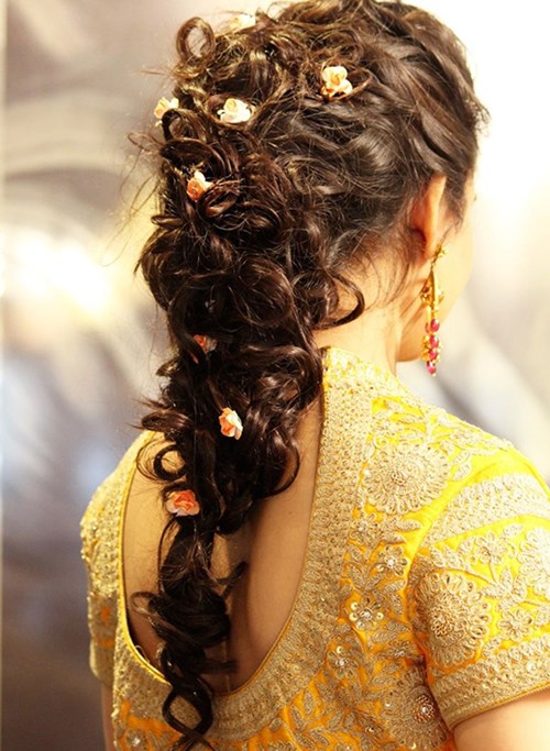 20 Popular Bridal Hairstylists To Follow On Instagram For Indian Brides |  WedMeGood