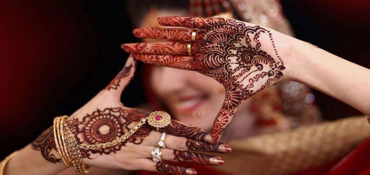 26 Henna Designs That Will Bloom Your Wedding Day!