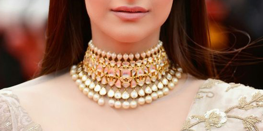 5 Reasons Why You Should Go for Imitation Jewelry for Your Big Day