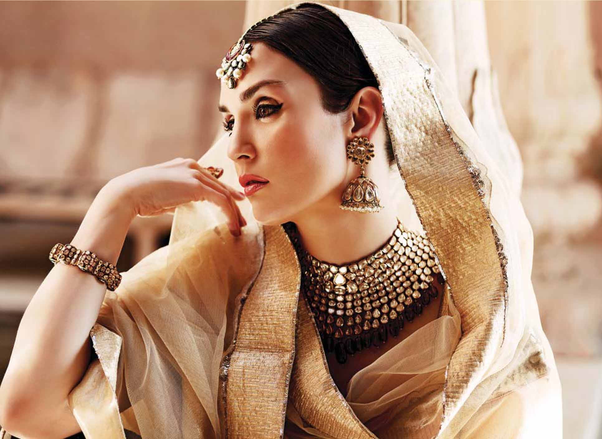 All You Need To Know About Kundan, Polki, Meenakari And Jadau Jewelry