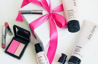 10 Bridal Gift Ideas For Every Beauty Obsessed Bride-to-be