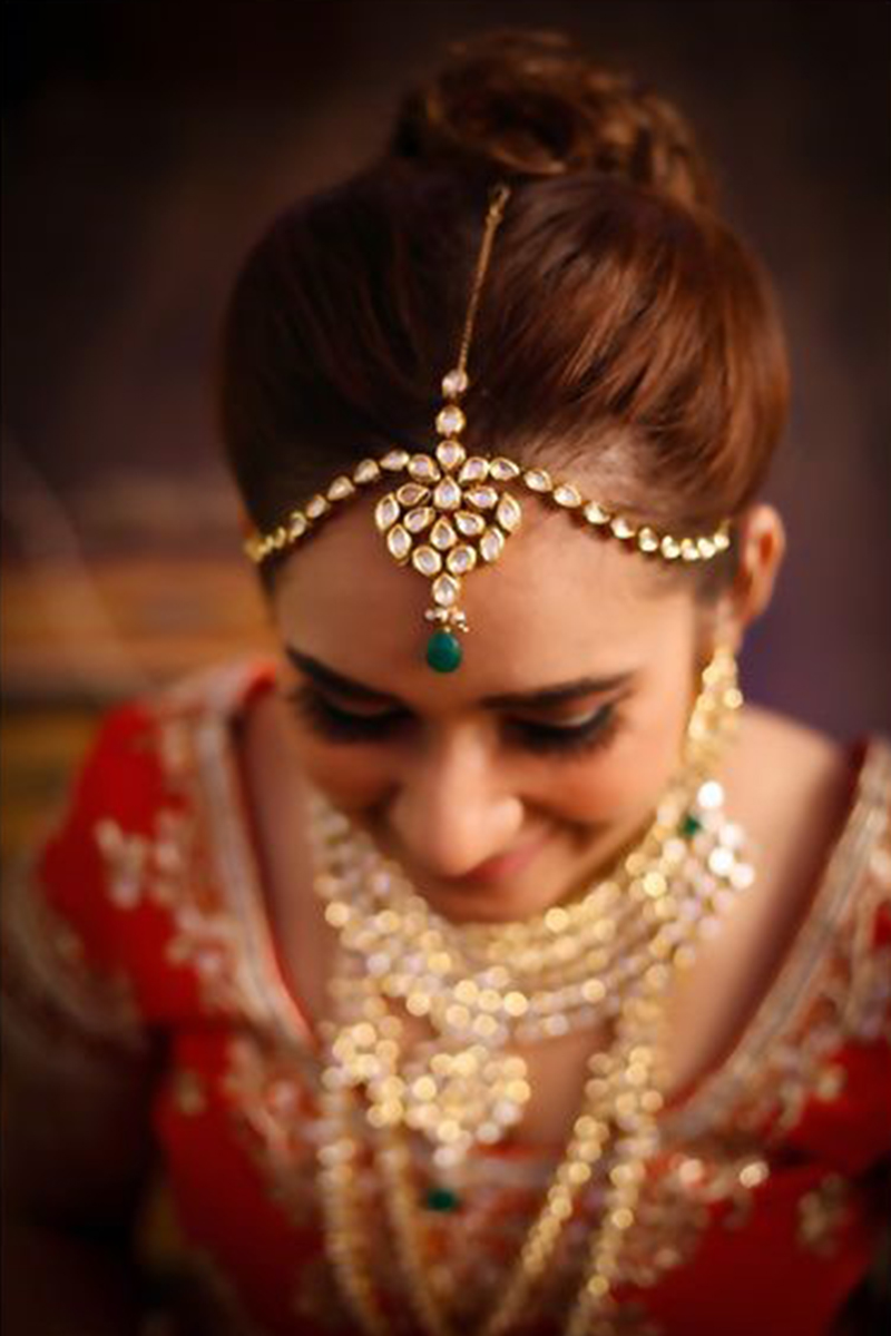 Best Bridal Hairstyles To Compliment Your Maang Tikka Or Matha Patti