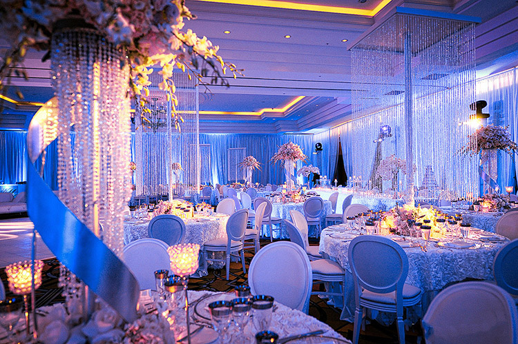 Exclusive & Modern Décor Ideas For Your Winter Wedding!