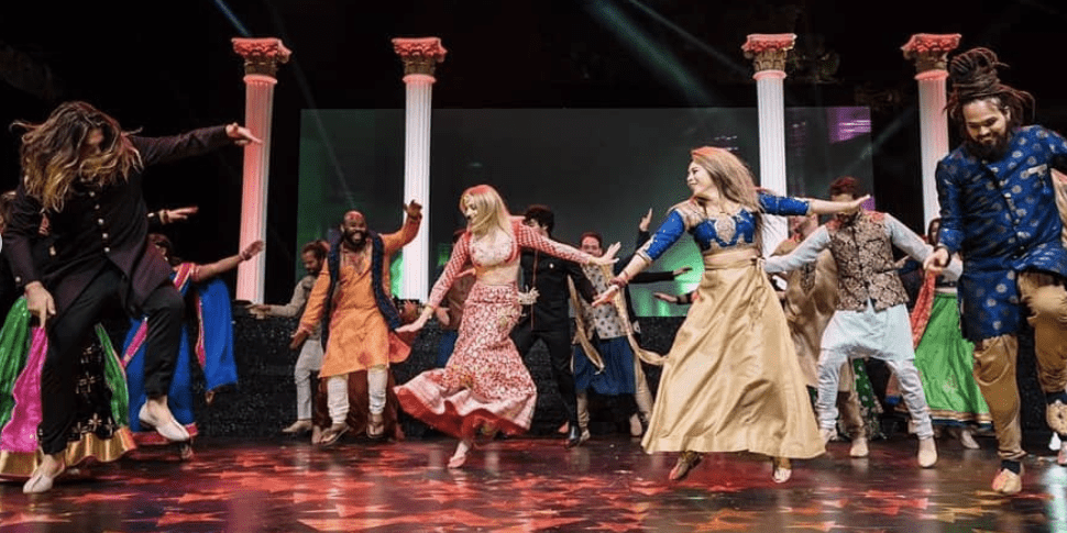 Mehendi Dance Performance