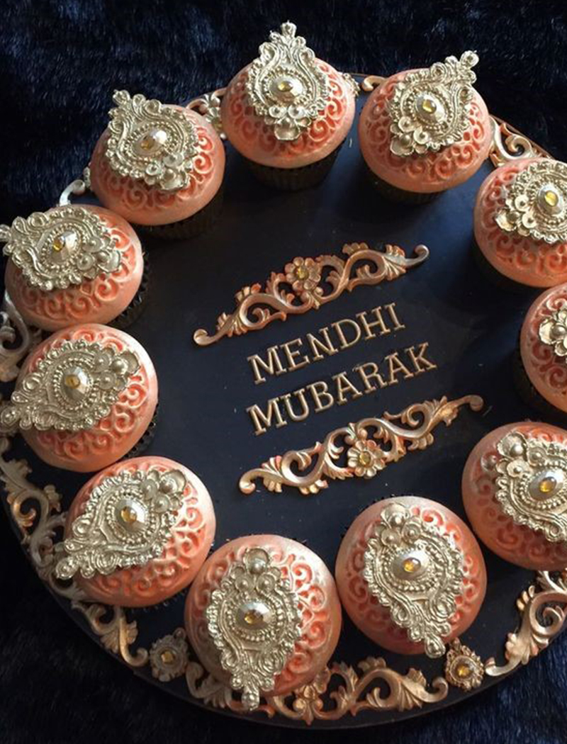 3. Henna Pattern Cupcakes For Your Wedding