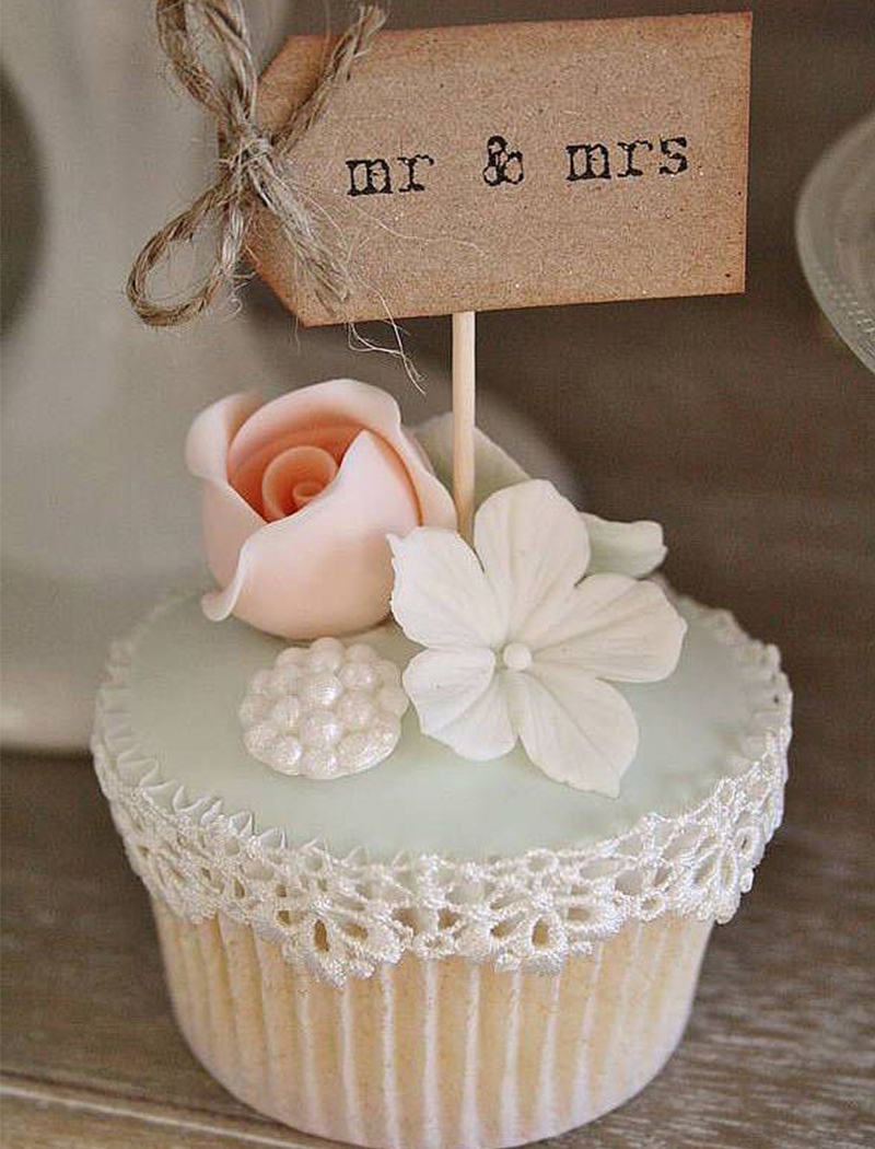 7. Mr. And Mrs. Cupcakes