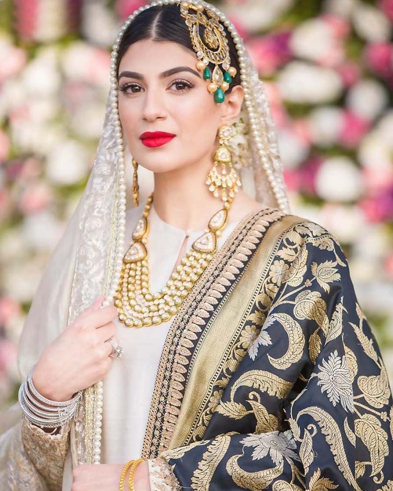 20 Awe-Inspiring Jhumar Designs We Spotted on Real Brides | Bridal dresses  pakistan, Pakistani bridal dresses, Bridal dress design