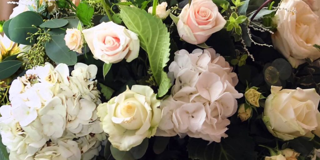 Your Ultimate Guide to Wedding Flowers’ Names & Types