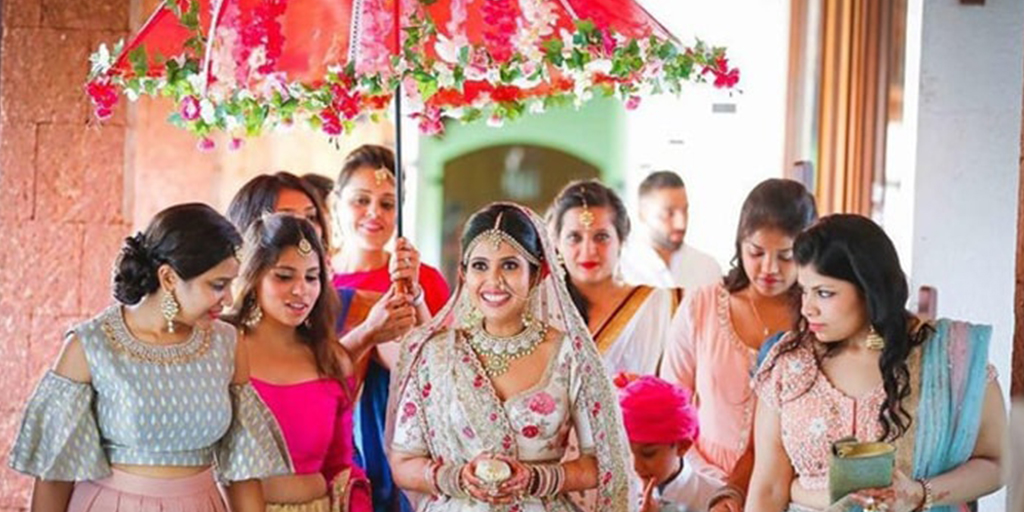 The Prettiest Floral Umbrellas Ideas for Your Bridal Entry!