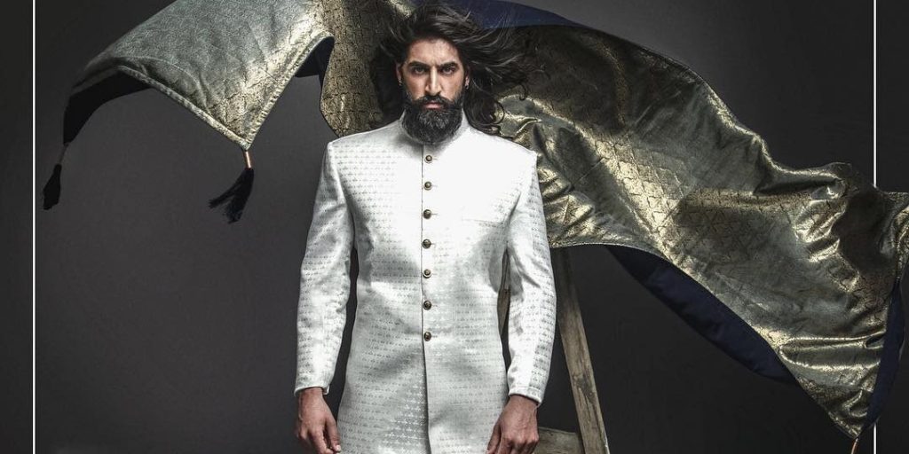 Grooms’ Fashion; How to Pull Off Shawl Like a Nawab On Your Wedding?