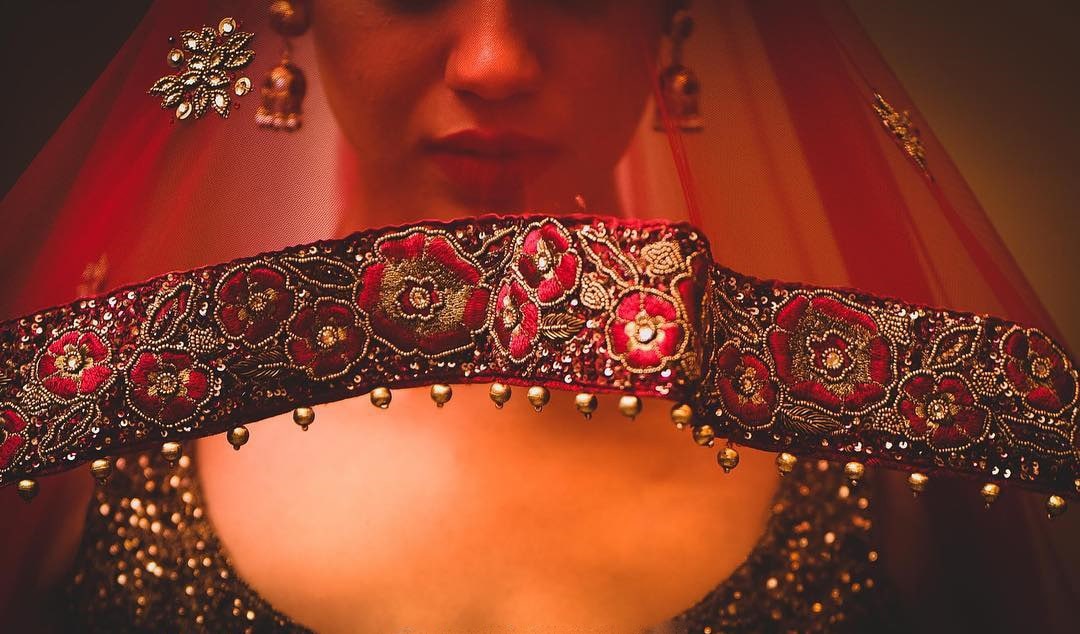 From Under the Dupatta Shots to Capture Your Vintage Reminiscent Bridal Look