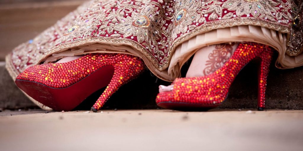 20+ Luxe Ideas to Capture Your Cinderella Moment