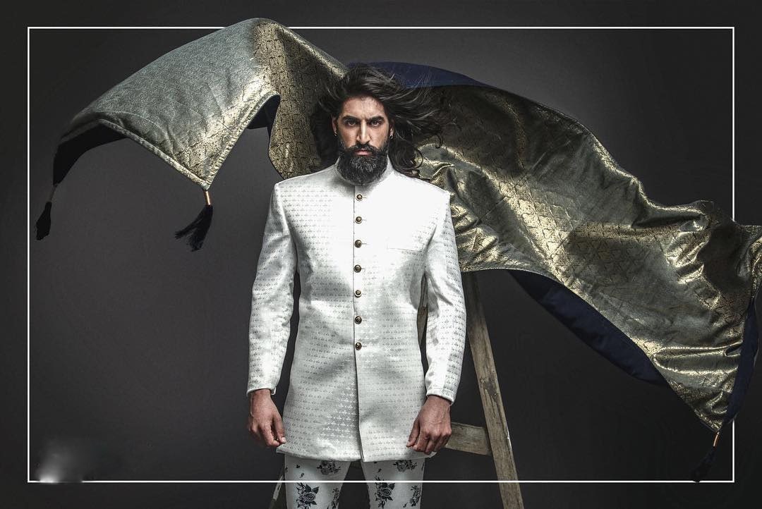 Grooms’ Fashion; How to Pull Off Shawl Like a Nawab On Your Wedding?