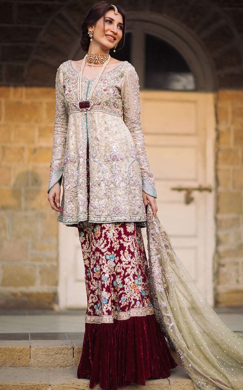 Lehenga and Blouse Designs for Bridals