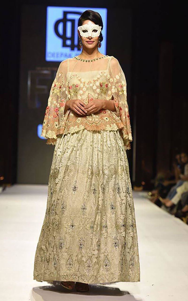 Lehenga Blouse Designs to Add Flair to Your Bridal Ensemble