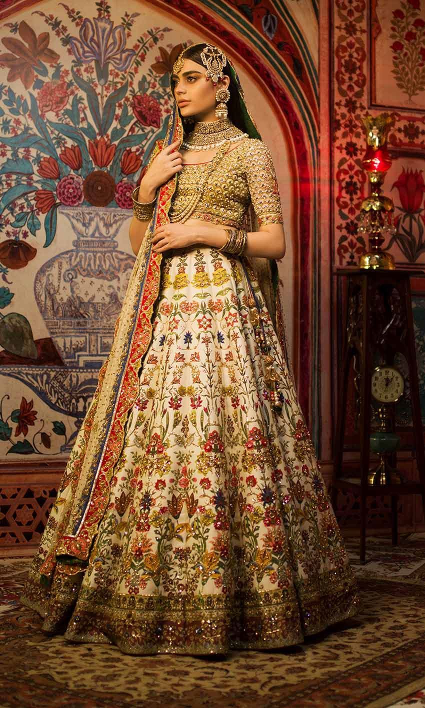 101 Red Bridal Lehenga Designs 2022 || Designer, Royal, With Few Prices |  Red bridal lehenga pakistani, Bridal lehenga red, Red bridal dress