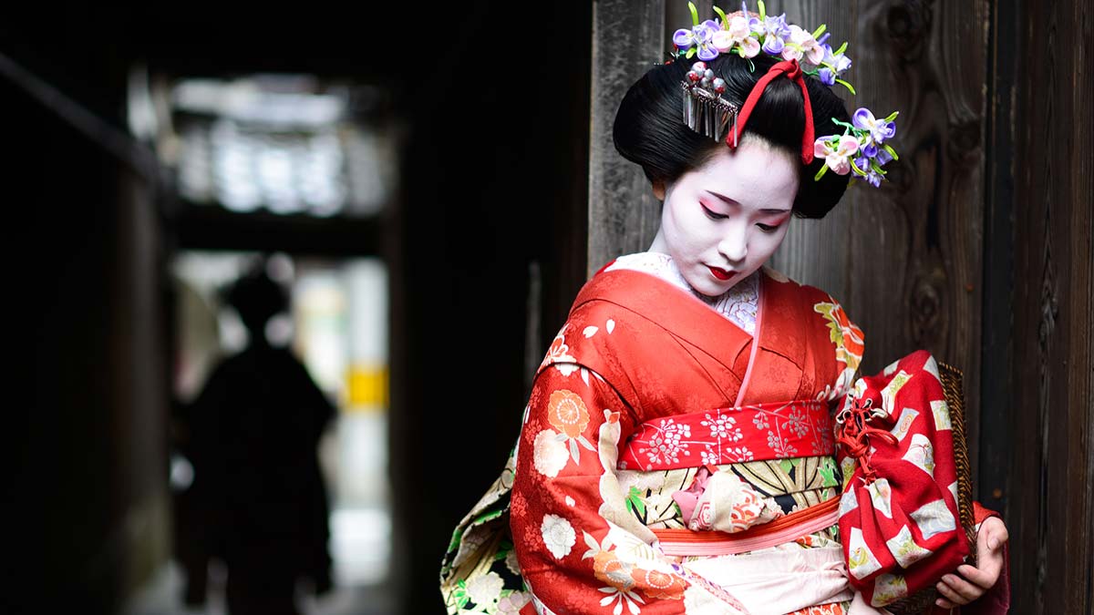 9+ Places to Visit During Your Magical Honeymoon in Japan 