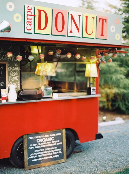 Food Truck in Wedding Decor