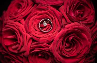 Instagram-Worthy Engagement Ring Photography Ideas