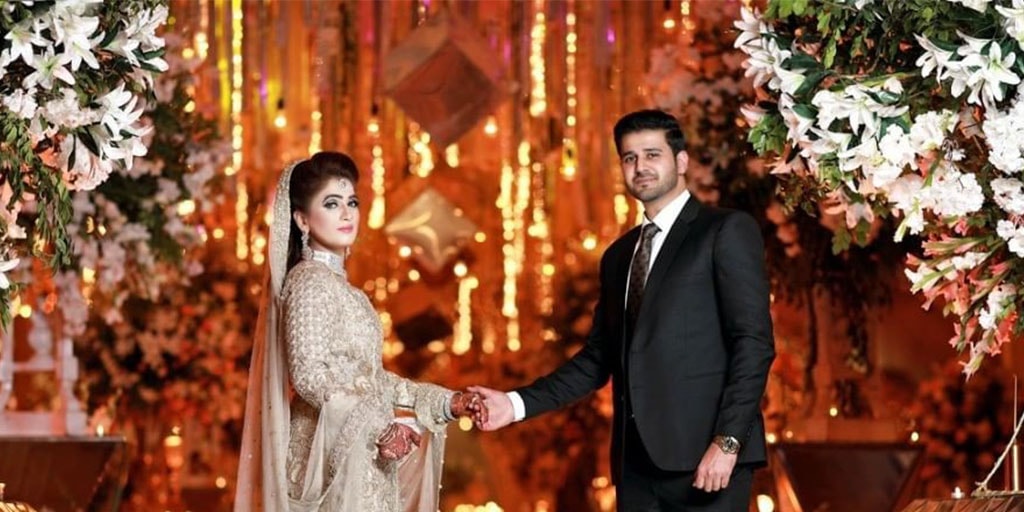 This Faisalabadi Couple Entered Their Reception in a Boat!!