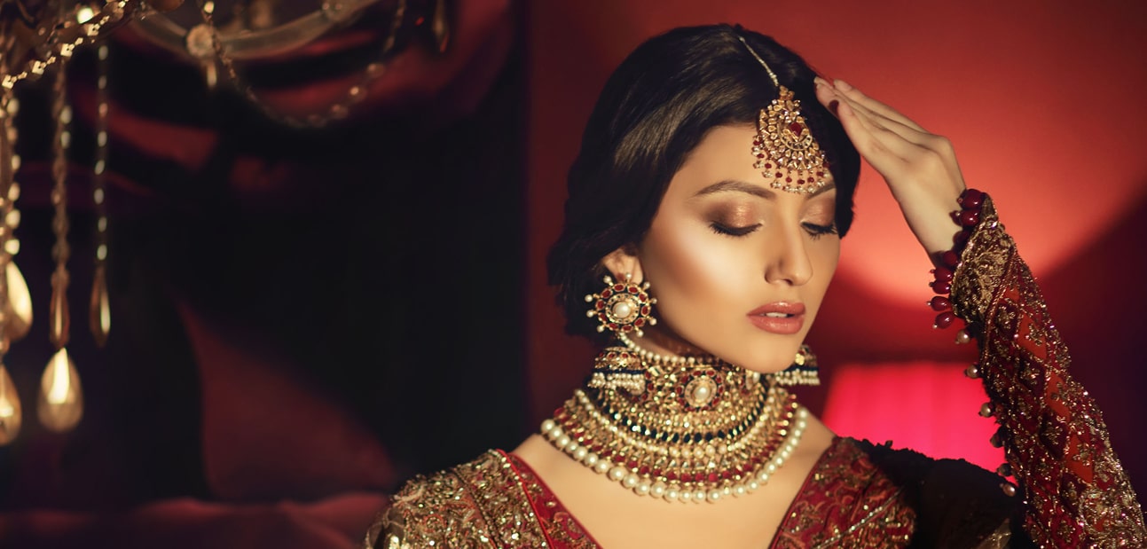 Alluring Chokers by Hamna Amir That Are Epitome of Luxe Elegance