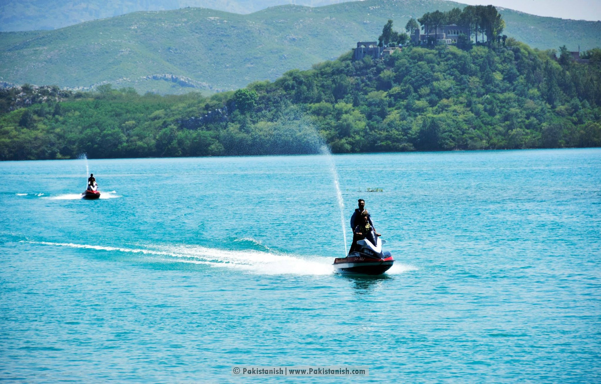 Jet Skiing 