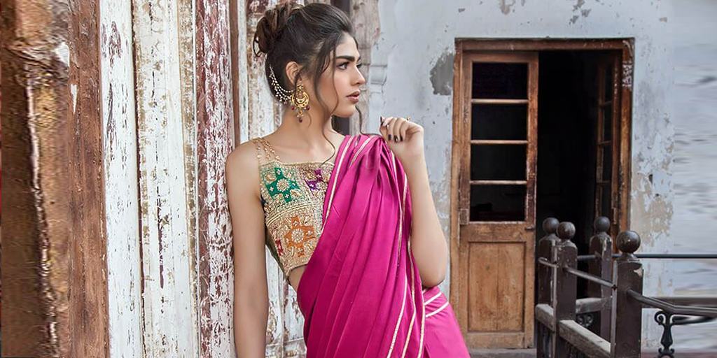 Formal Designer Sarees that You Can Rock at the Wedding of a Beloved!