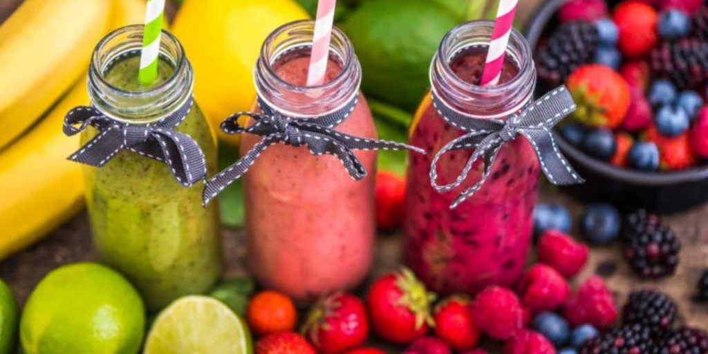 6 Go-To Smoothie Recipes for All the Summer Brides-to-Be