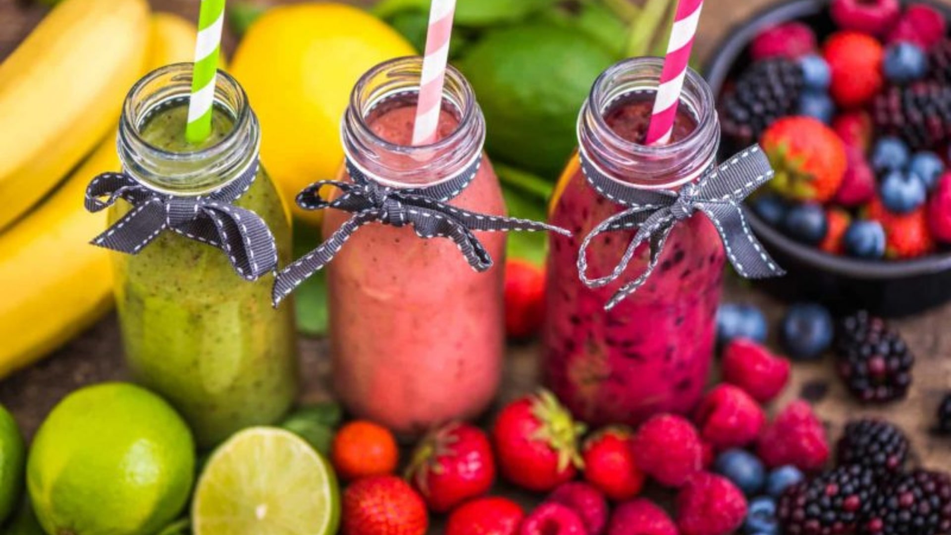 6 Go-To Smoothie Recipes for All the Summer Brides-to-Be