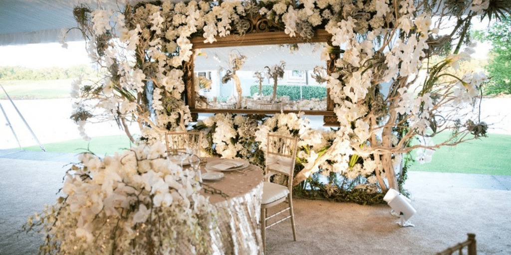 Save Money on the Wedding Décor with These Clever Tips