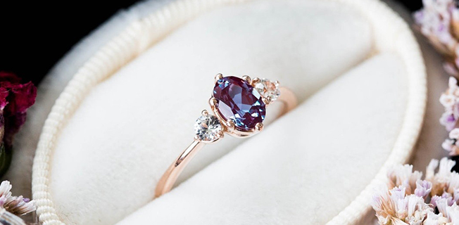 7 Engagement Rings Inspired by Nature, With Intricate Charming Details