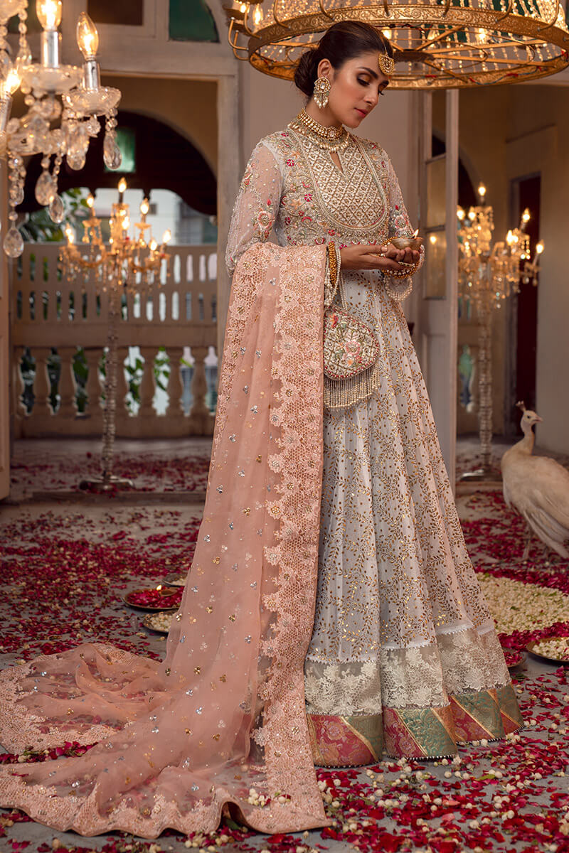 Annus Abrar Takes You Yet On Another His Latest Collection ‘Mehr’!